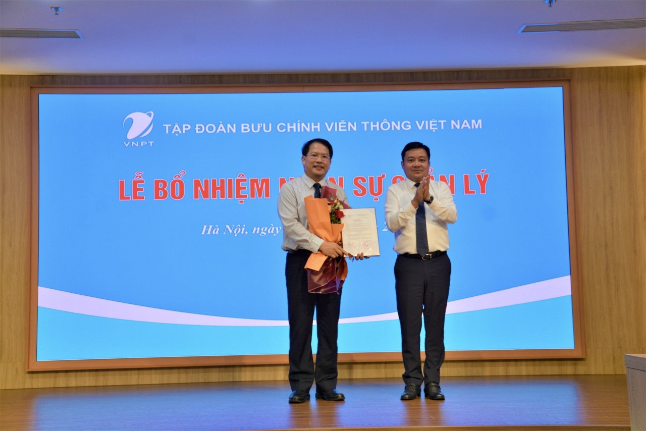 Bổ nhiệm ông Nguyễn Văn Tấn làm Tổng giám đốc VNPT VinaPhone.